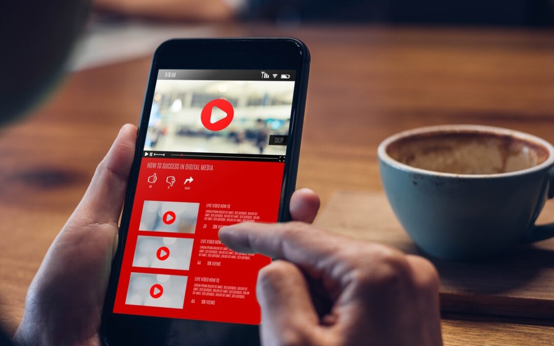 Długie filmy na YouTube dla biznesu – czy w dobie TikToka to wciąż działa?